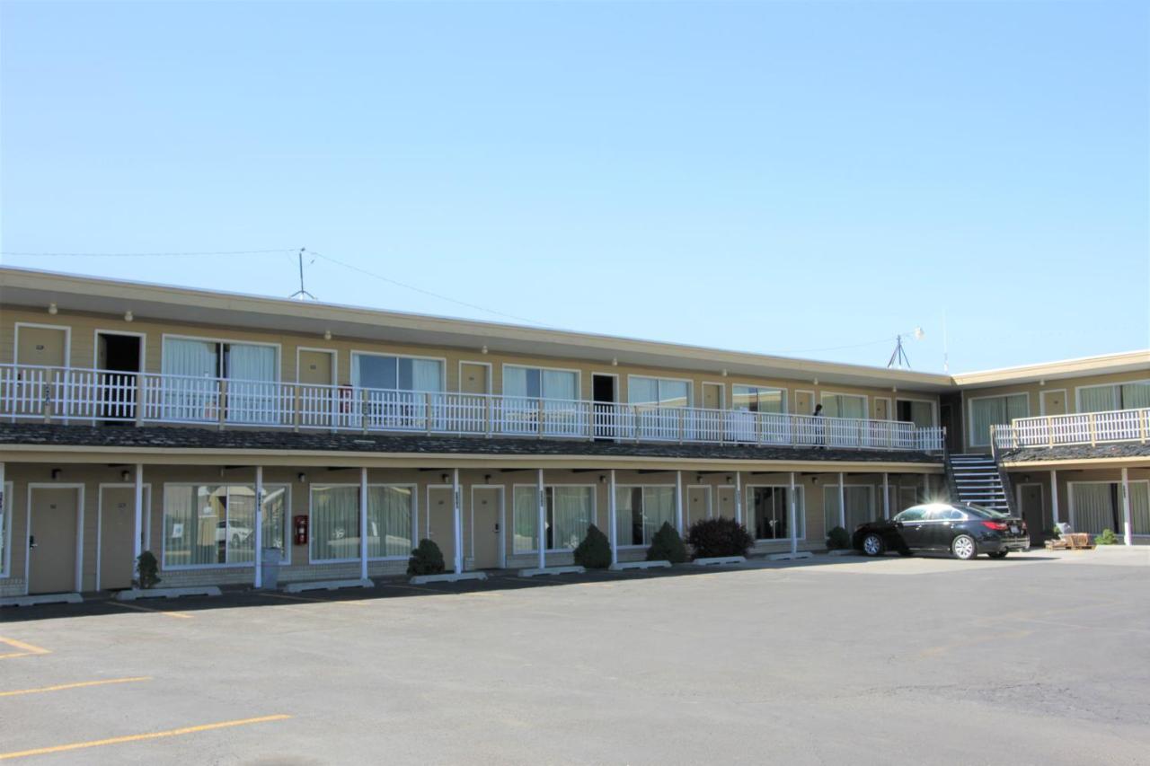 Hotel Super 8 By Wyndham Wells Exteriér fotografie